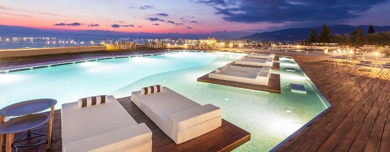 Messinian Icon Hotel & Suites Kalamata Bagian luar foto