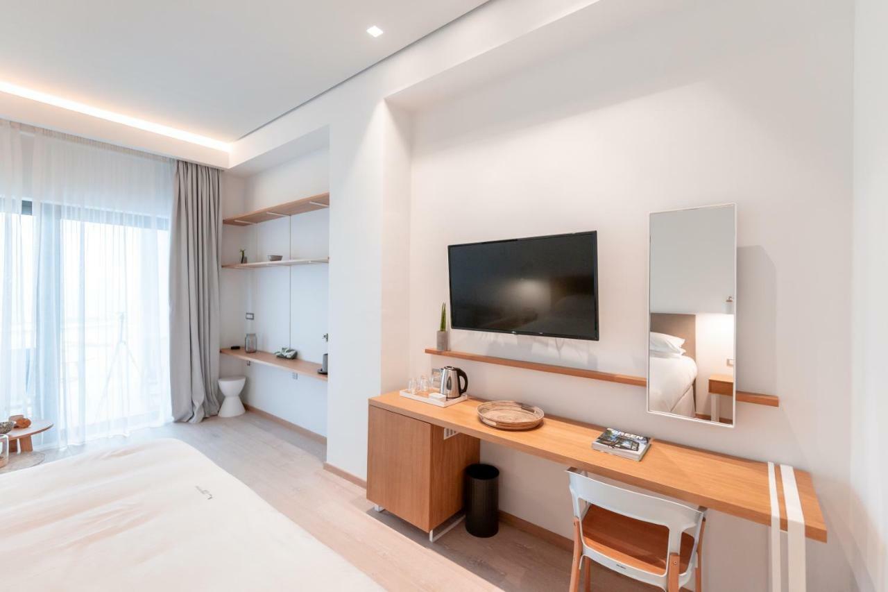 Messinian Icon Hotel & Suites Kalamata Bagian luar foto