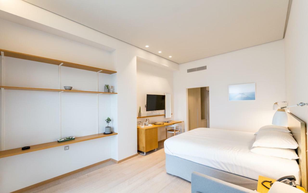 Messinian Icon Hotel & Suites Kalamata Bagian luar foto